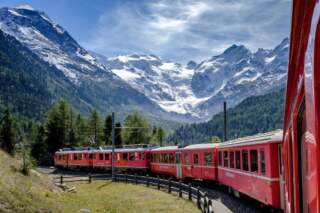 ¿Hay packs desde Milán para ver el Lago de Como y tren Bernina? 2026